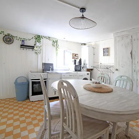 1, Calme, 1 Station De Paris, Bureau Homestay Maisons-Alfort