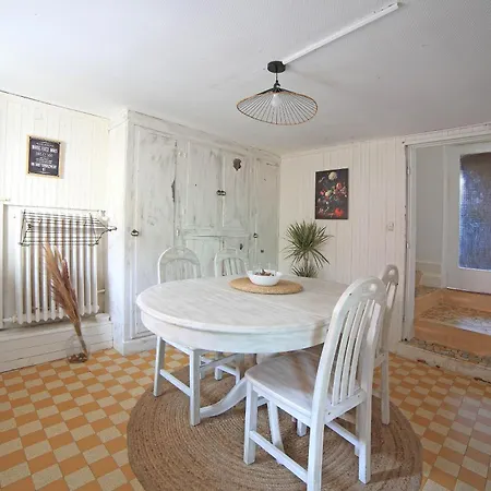 1, Calme, 1 Station De Paris, Bureau Homestay
